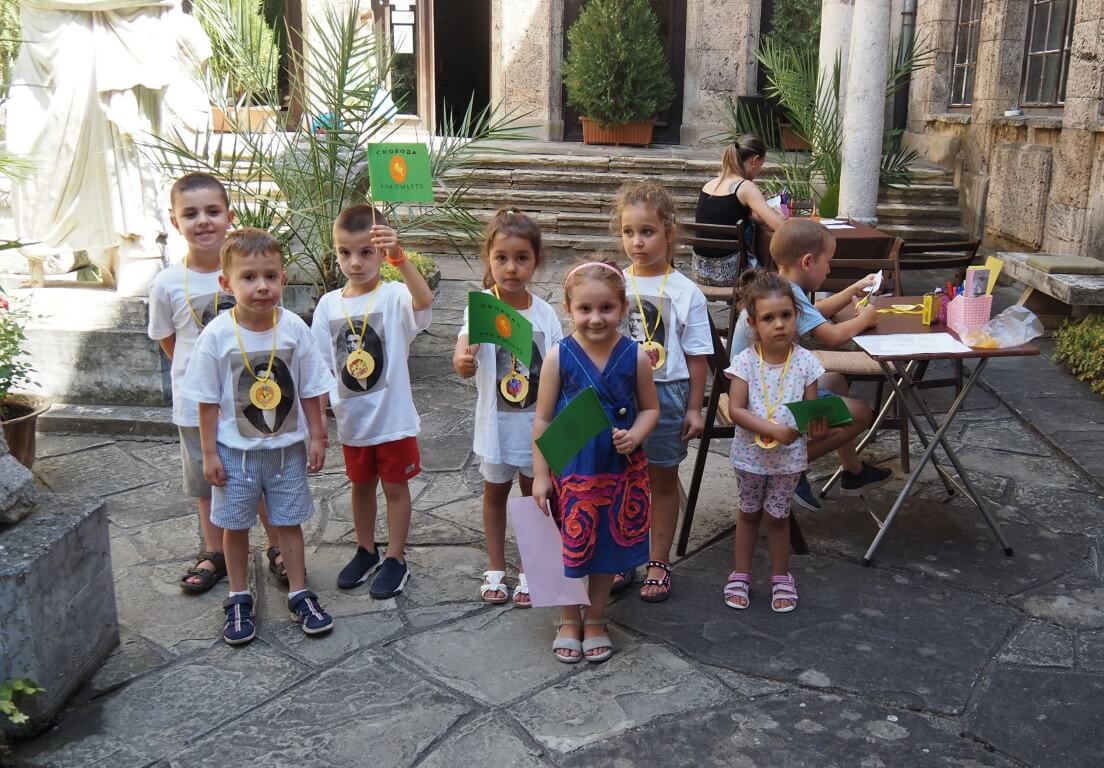 55 родители с деца се включиха в образователната работилница „Васил Левски“ 