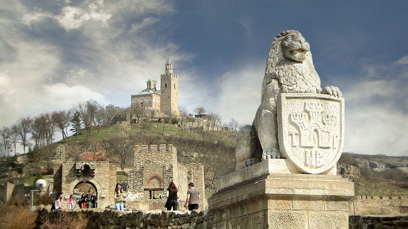 Крепостта Царевец посреща туристи на Нова година 